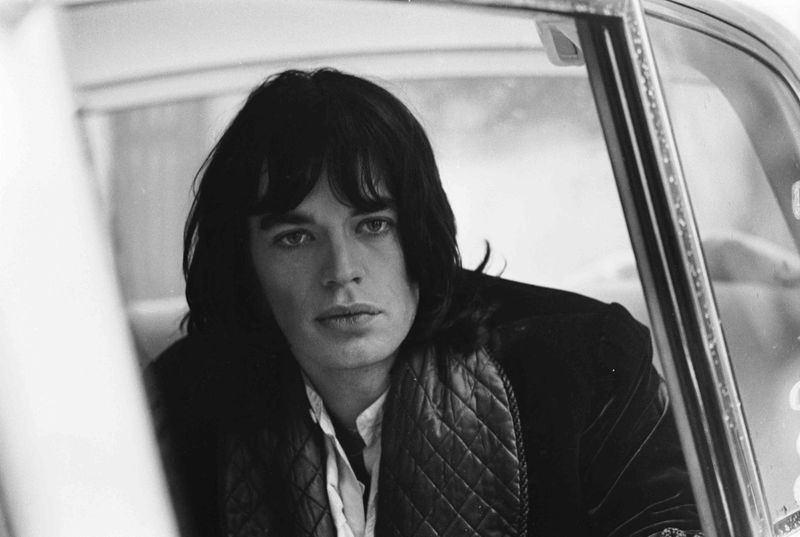 12 ’60s and ’70s Heartthrobs Your Mom Totally Had a Crush On
