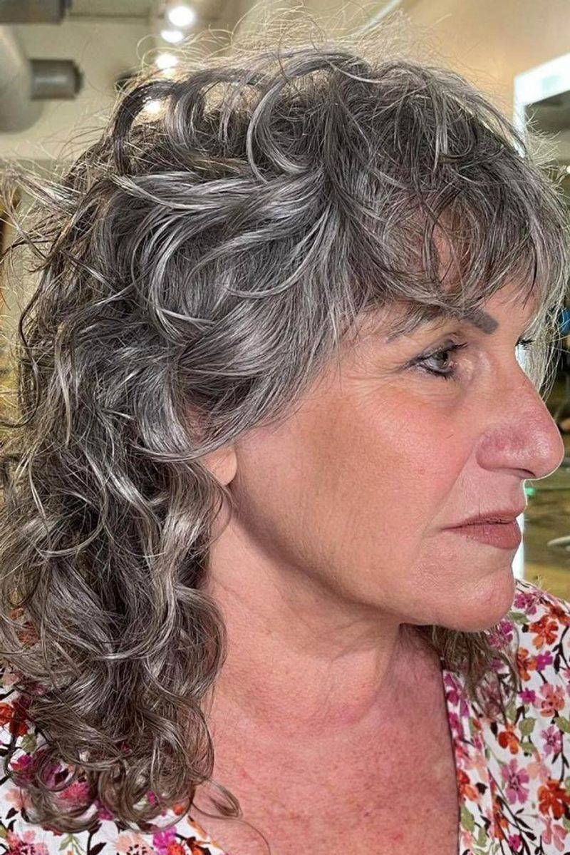 Mullet-Like Layering