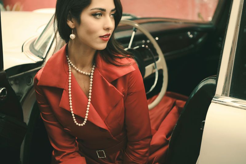 If a Woman Flaunts These 12 Things, She's More Insecure Than She Appears