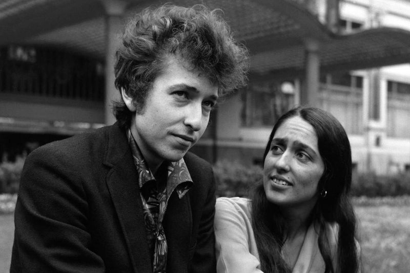 13 Music Icons Who Said ‘No’ to the Most Famous Festival in History