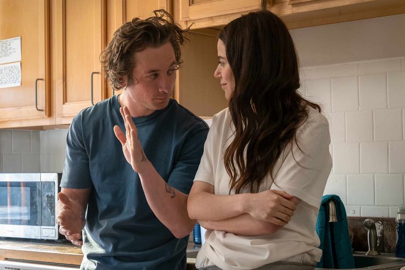 Jeremy Allen White and Molly Gordon — The Bear