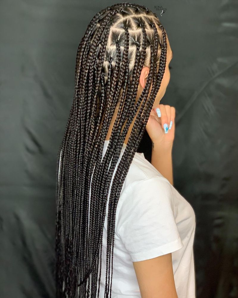 Knotless Box Braids