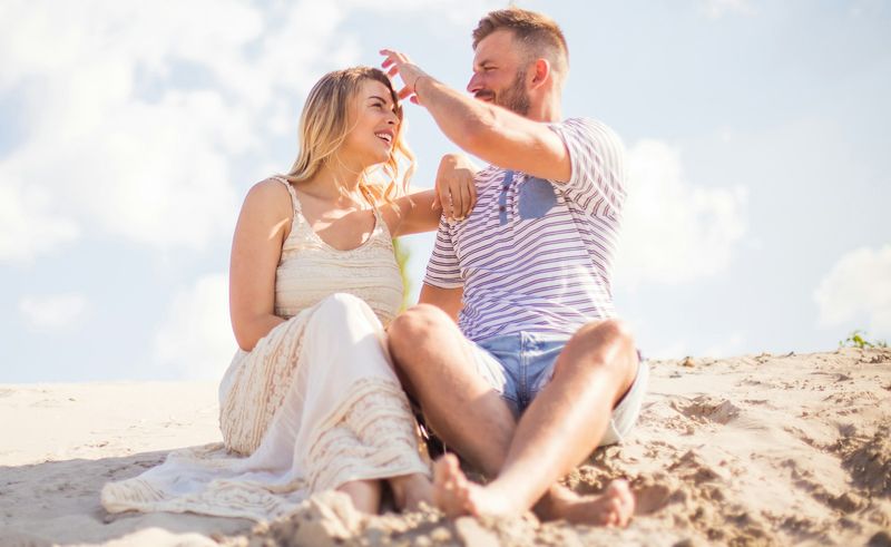 11 Things You Should Never Have to Beg for in Love