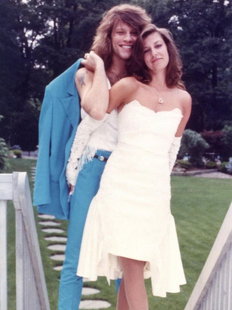 13 Celebrities Who Married Their High School Sweethearts