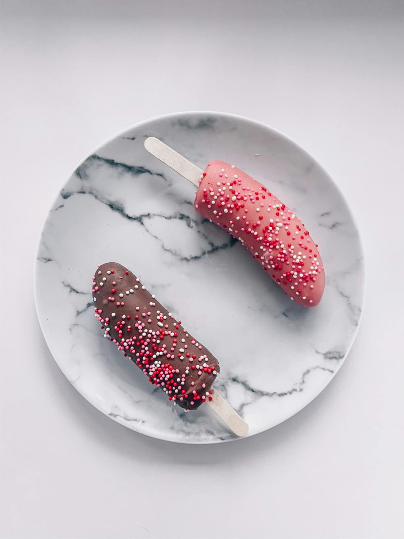 Chocolate-Dipped Frozen Banana Bites