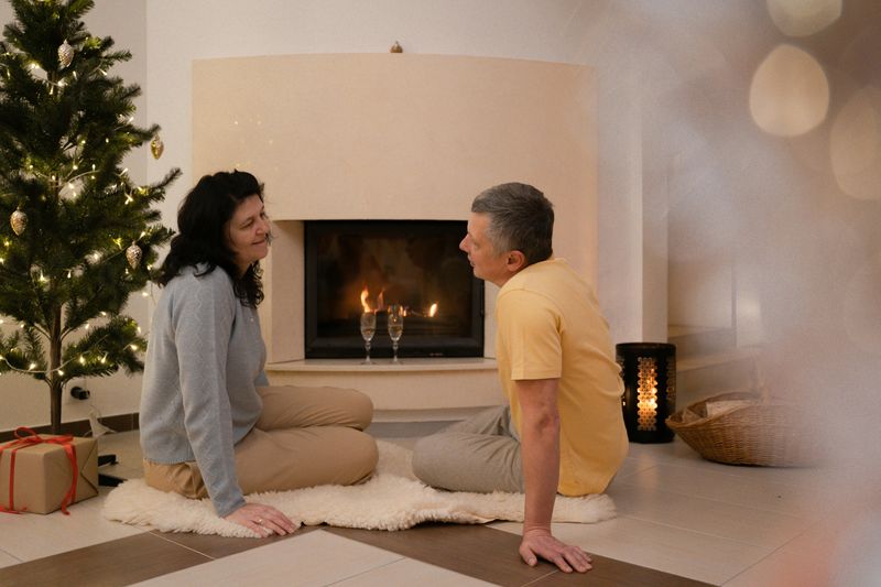 They Regularly Reconnect—Without Distractions