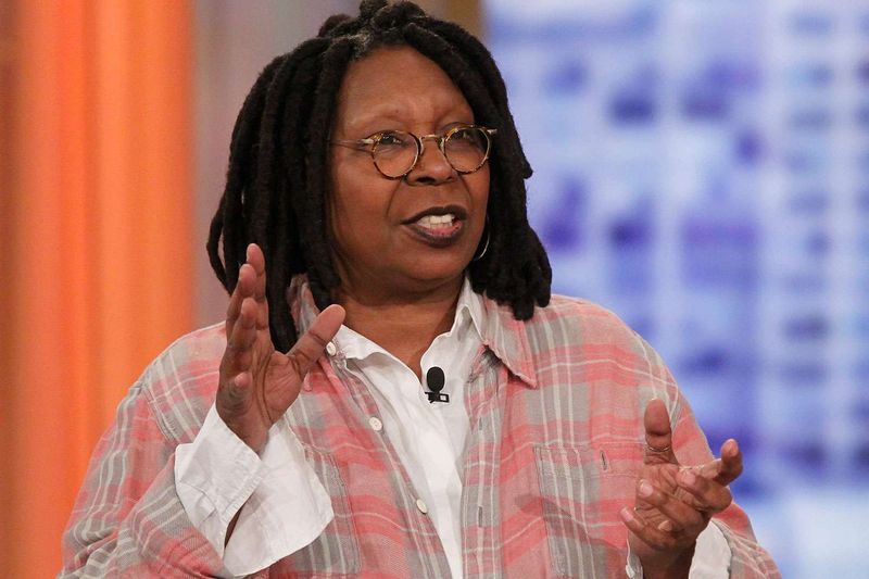 Whoopi Goldberg: Size 11 US (43 EU)
