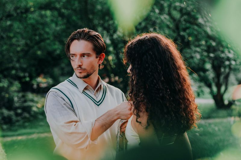 8 Signs You're Just a Rebound—and How to Heal From It