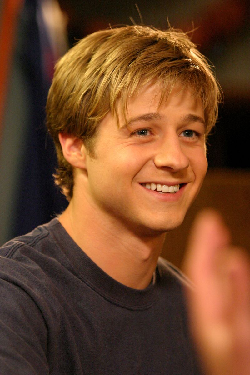 Ben McKenzie – The O.C.