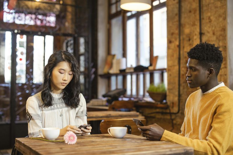 The Digital Third Wheel Effect