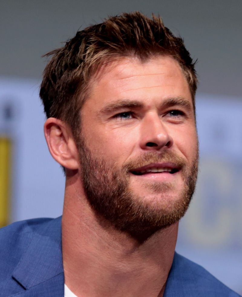 Chris Hemsworth – Cold Showers & Ice Baths