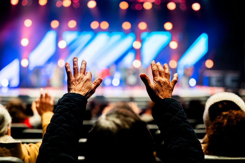 Attending Large Concerts