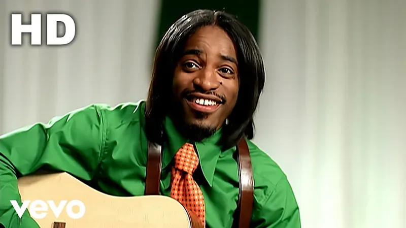 Hey Ya! – OutKast (2003)