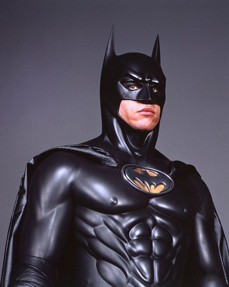Batman Forever — Michael Keaton → Val Kilmer
