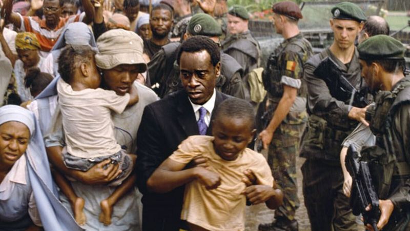 Hotel Rwanda (2004)