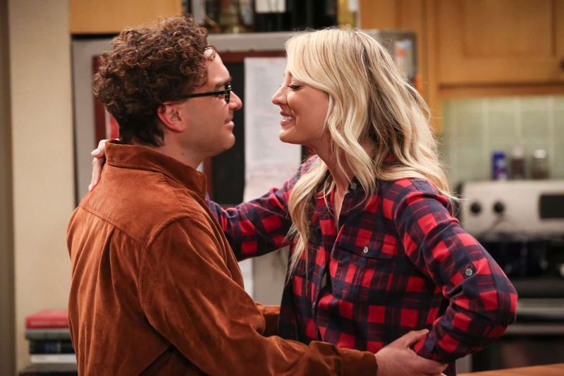 Kaley Cuoco & Johnny Galecki