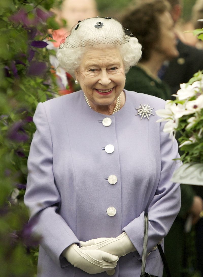 Gloves Come Off at the Royal Dinner Table