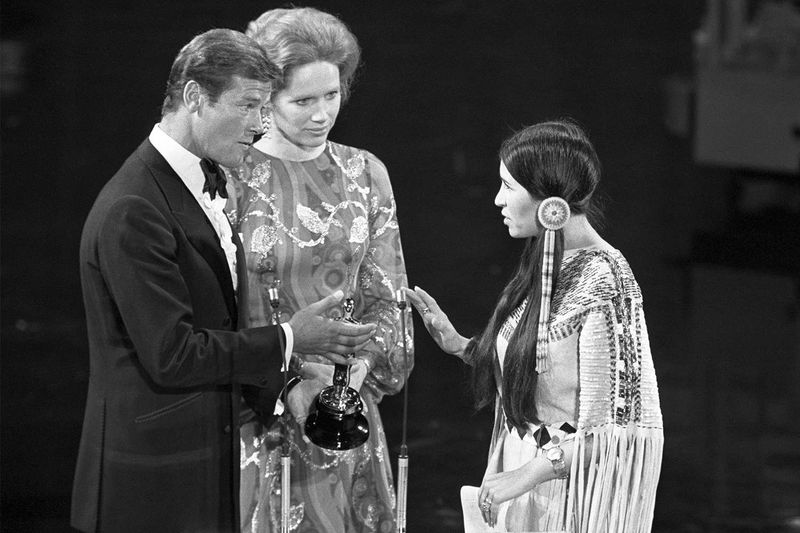 Marlon Brando Refuses Oscar (1973)