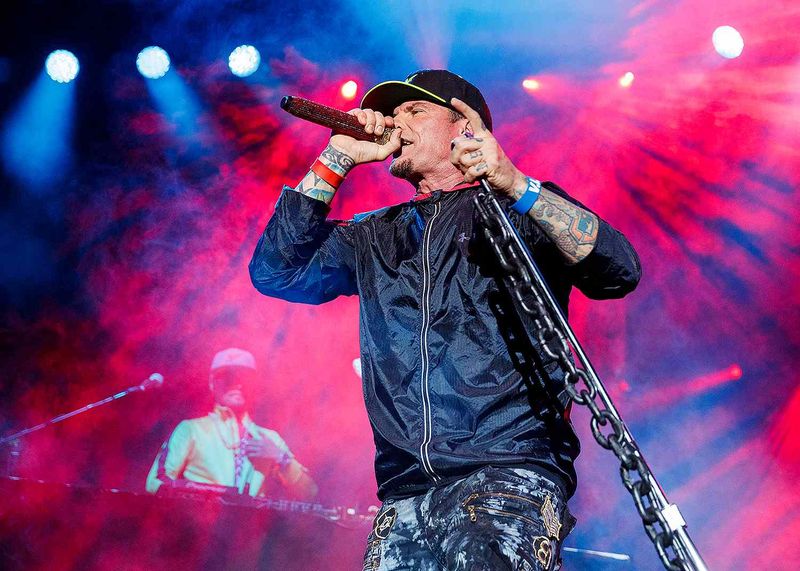 Vanilla Ice – “Ice Ice Baby (2001 Remix)”