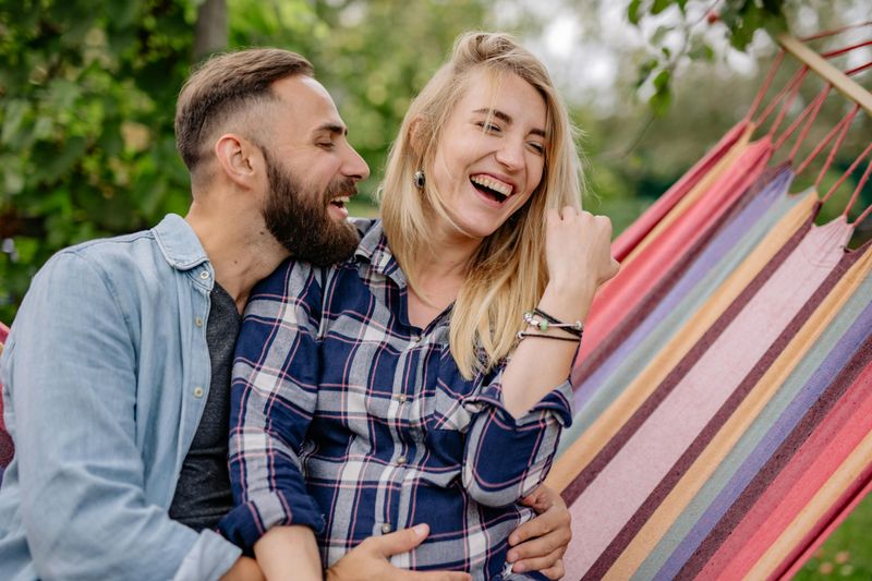 12 Ways Narcissists Win You Over Before Breaking You Down