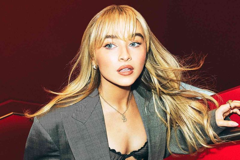 15 Big-Name Singers Who Don't Always Deliver Live