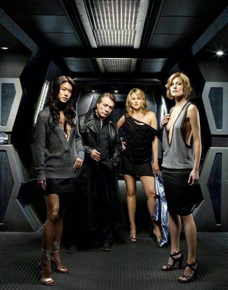 Battlestar Galactica (2004–2009)
