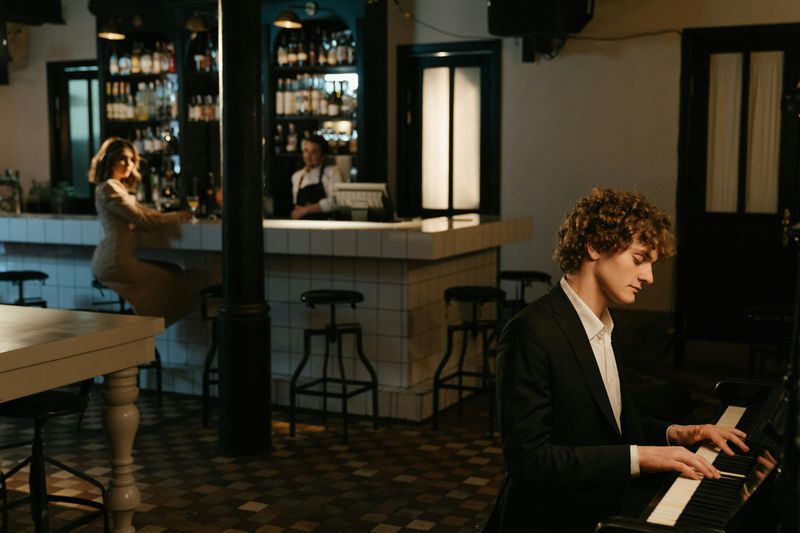 13 Skills That Make Men Irresistible (According to Women)