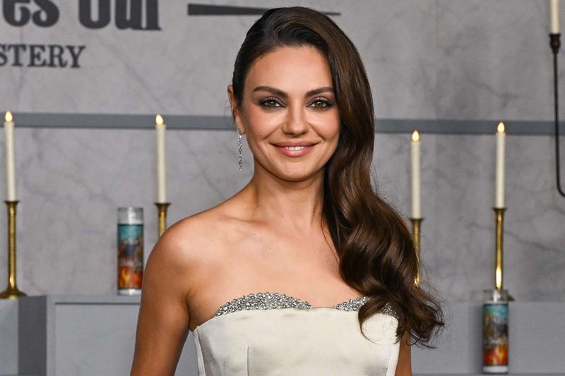 Mila Kunis (Russian)