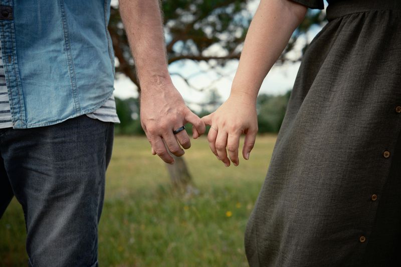 11 Reasons You Might Still Feel Attached to Your Ex