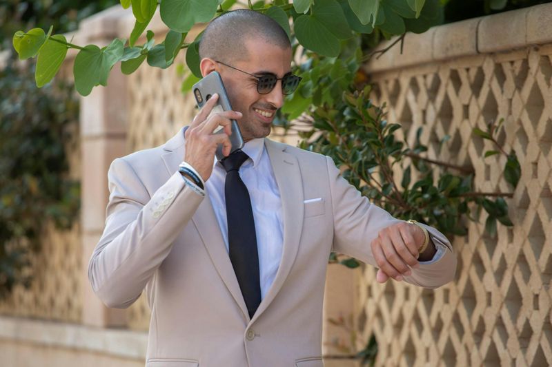 20 Things Rich People Never Waste Time Doing