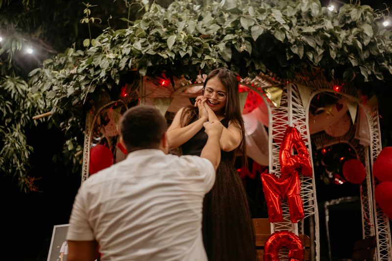 Public Proposals with Flash Mobs