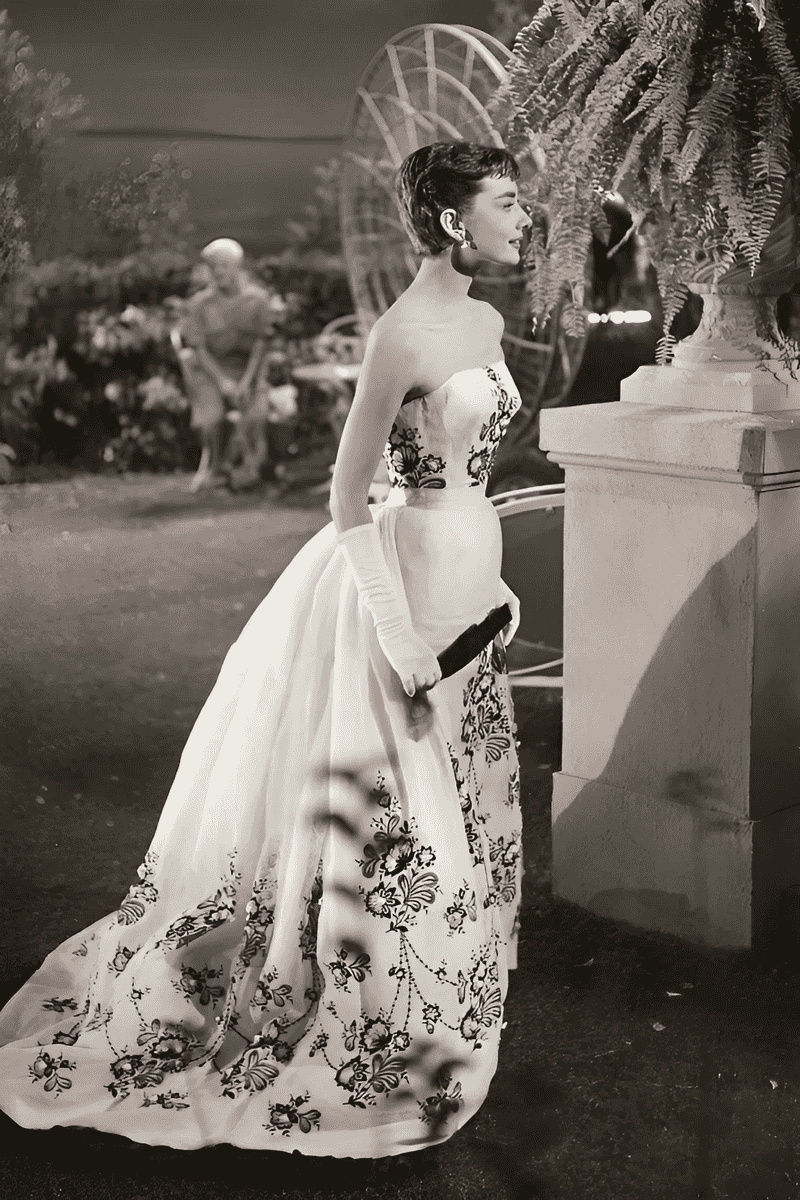 Audrey Hepburn in Sabrina (1954)
