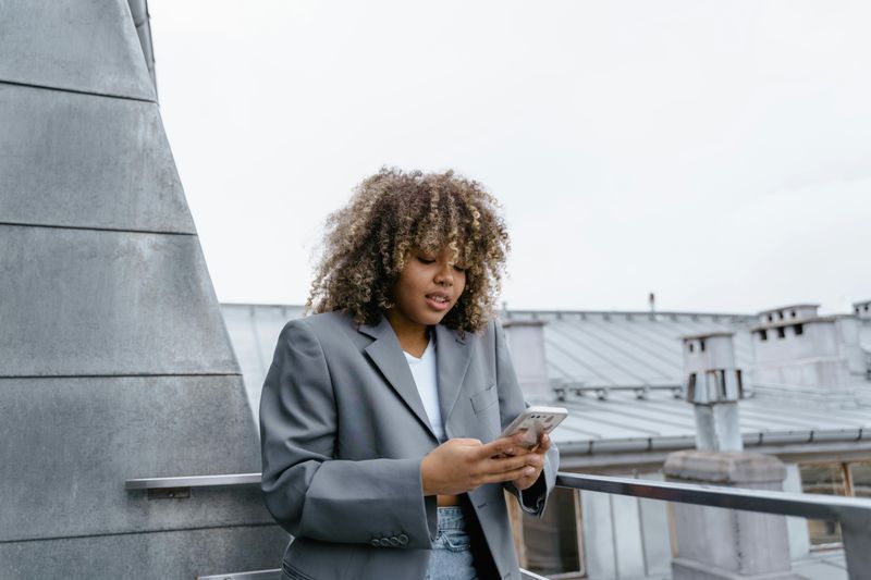 15 Things You Should Never, Ever Do Over Text Message