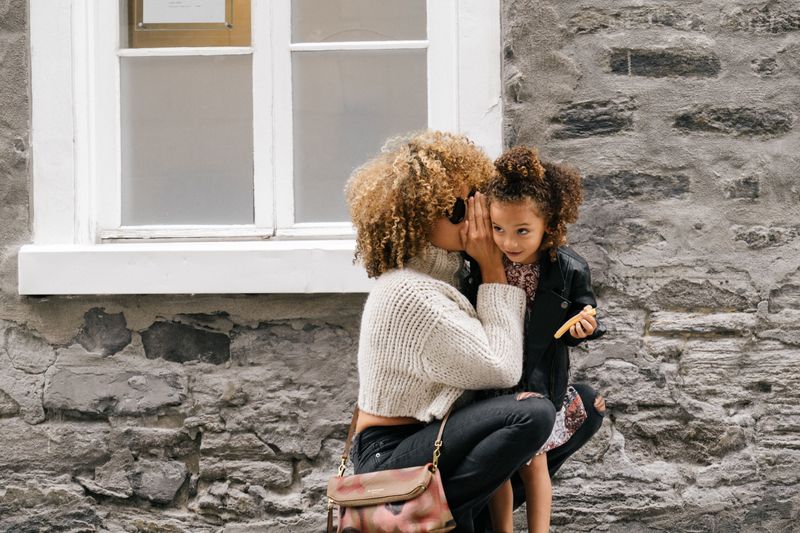 9 Honest Thoughts Moms Often Have When They’re Feeling Overwhelmed