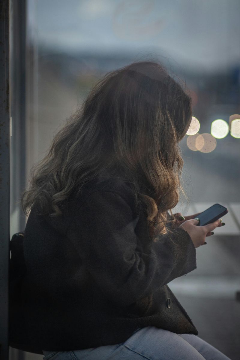 She Withdraws from People