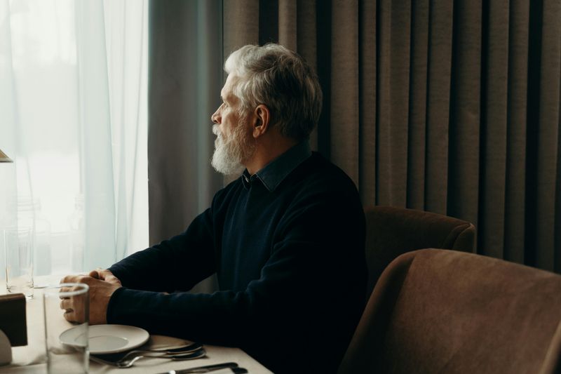 11 Common Mistakes Men Make That Leave Them Unloved