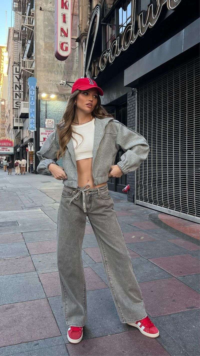 Skip: Low-Rise Pants