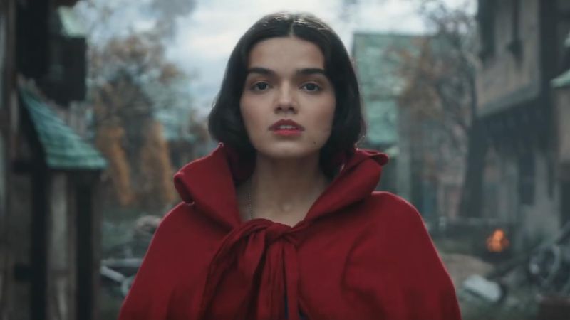 Rachel Zegler — Snow White