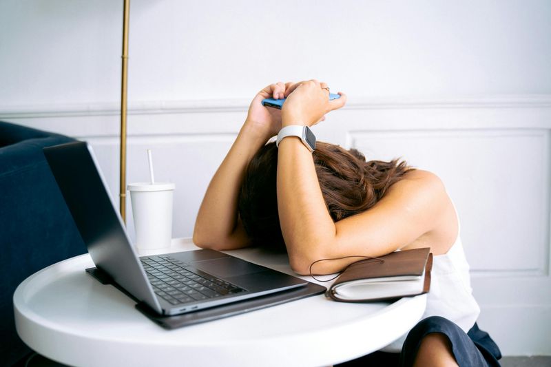 Avoiding Modern Dating Challenges