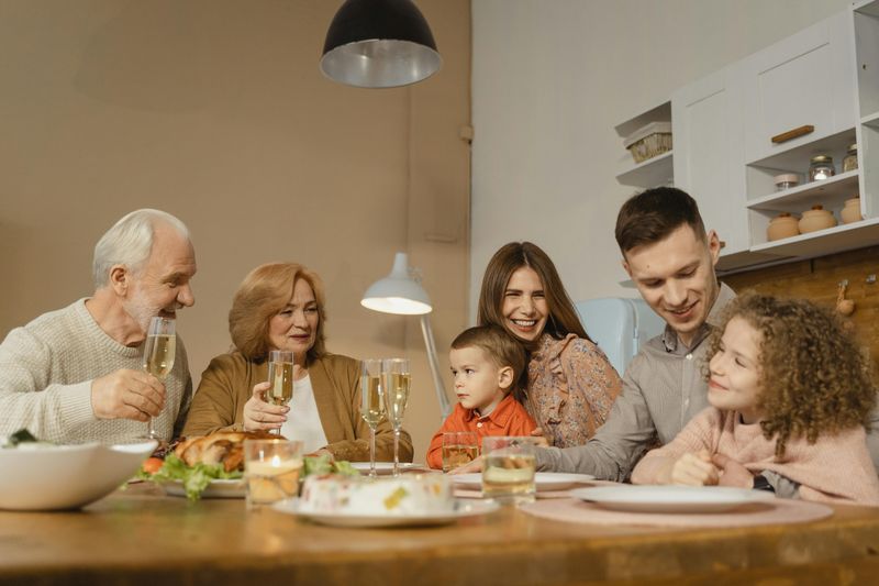 10 Everyday Moments That Strengthen Family Bonds
