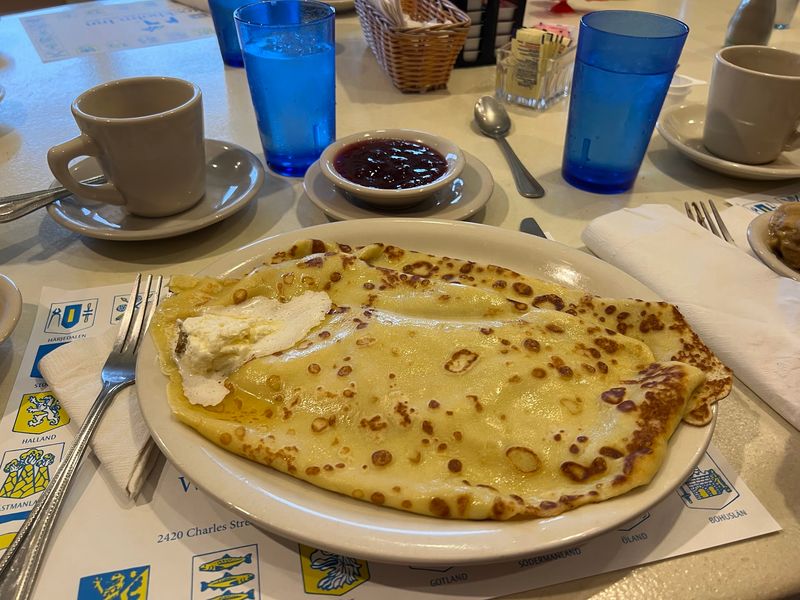 The Famous Plate-Sized Pancakes