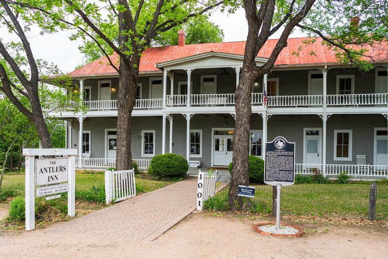 Roots in Railroad-Era Kingsland