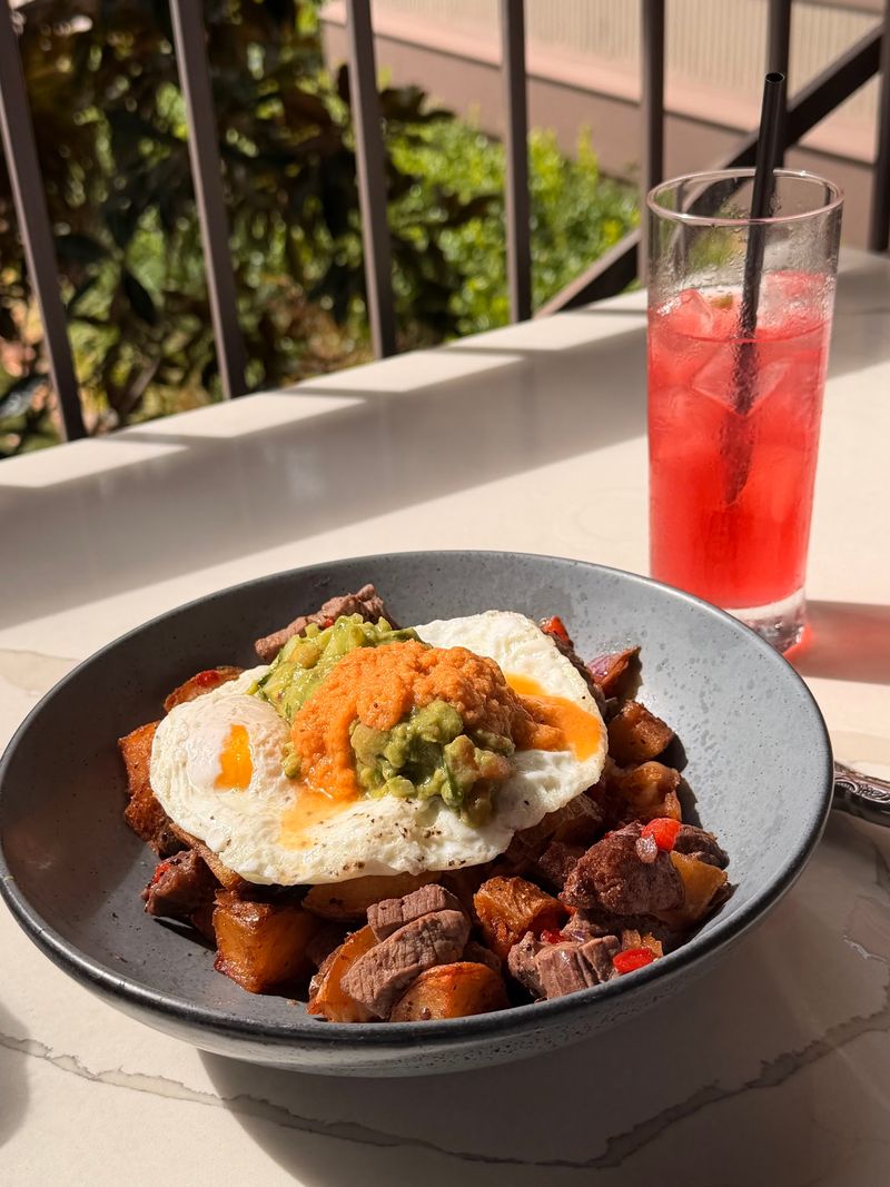 Weekend Brunch with Chicken and Waffles