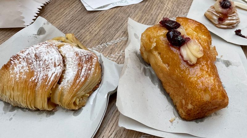 Naples, Italy — Pizza, Sfogliatella & Italian Classics