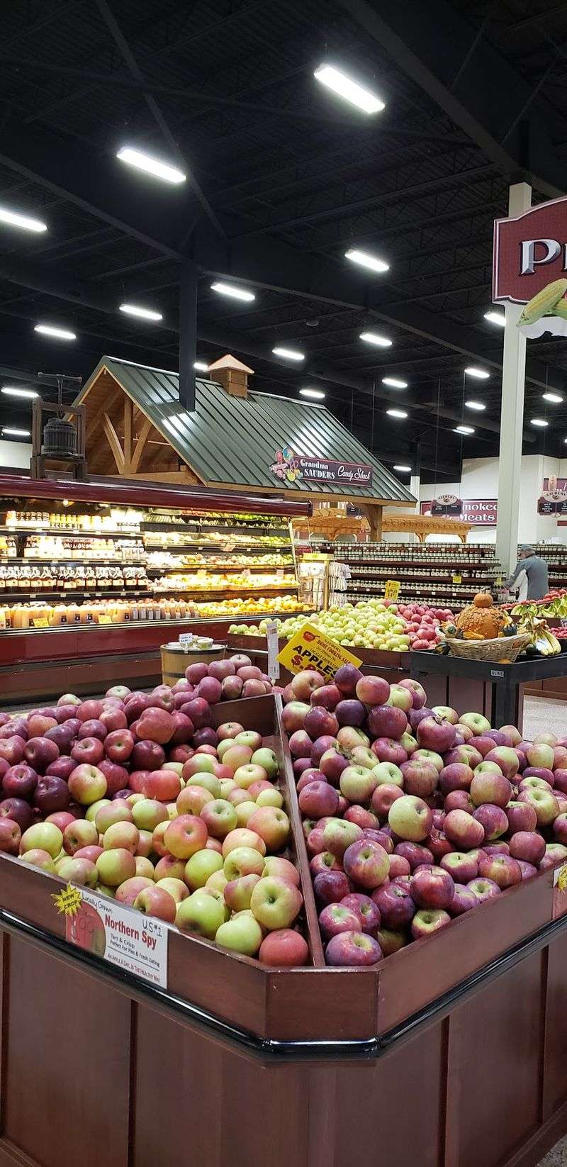 Fall Brings Apples, Hayrides, And A Reason To Return