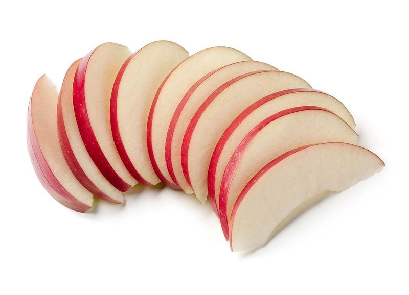 12 healthier snacks that dogs love and experts recommend 3 Apple slices without seeds