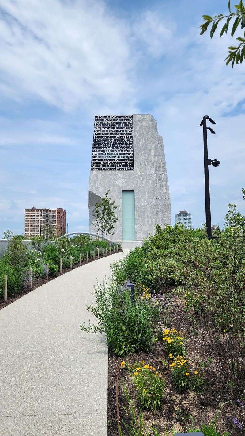 A Landmark Rising on Stony Island Avenue