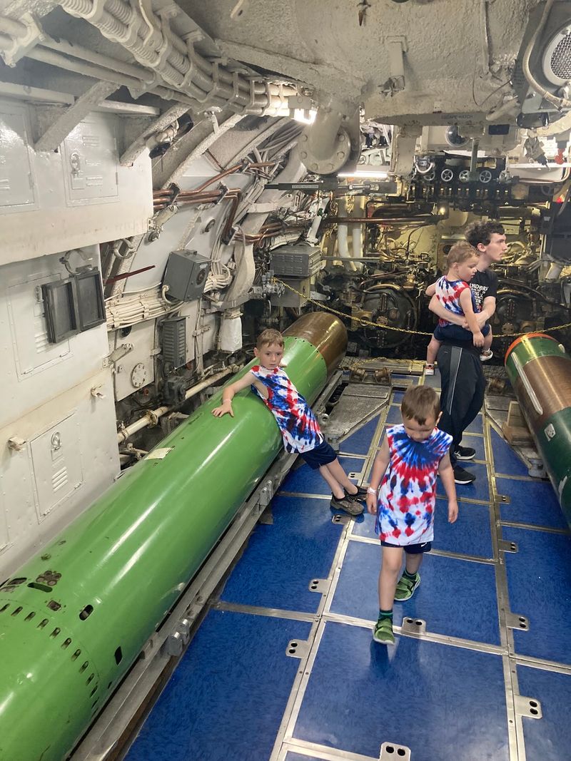 Squeezing Through Submarine Hallways