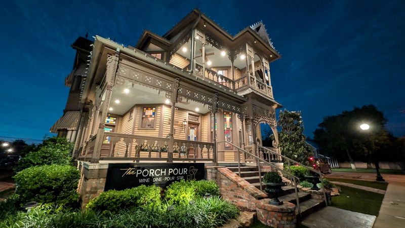 An 1894 House That Traveled from Waxahachie