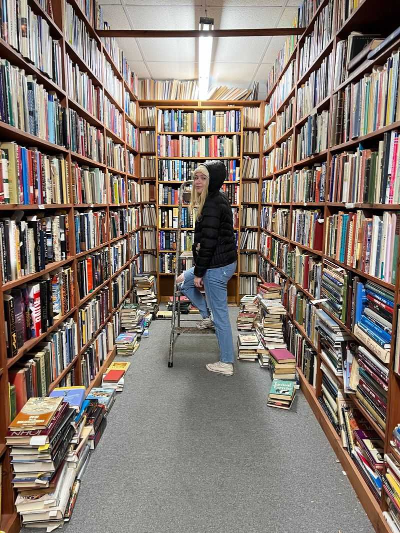 Willis Monie Books